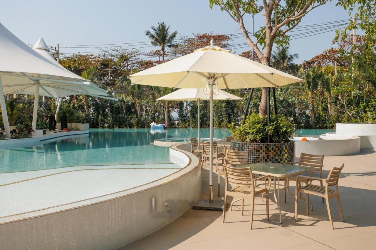 Luxury Sea View Room Beach Front Luxury Pantai Jomtien Luaran gambar