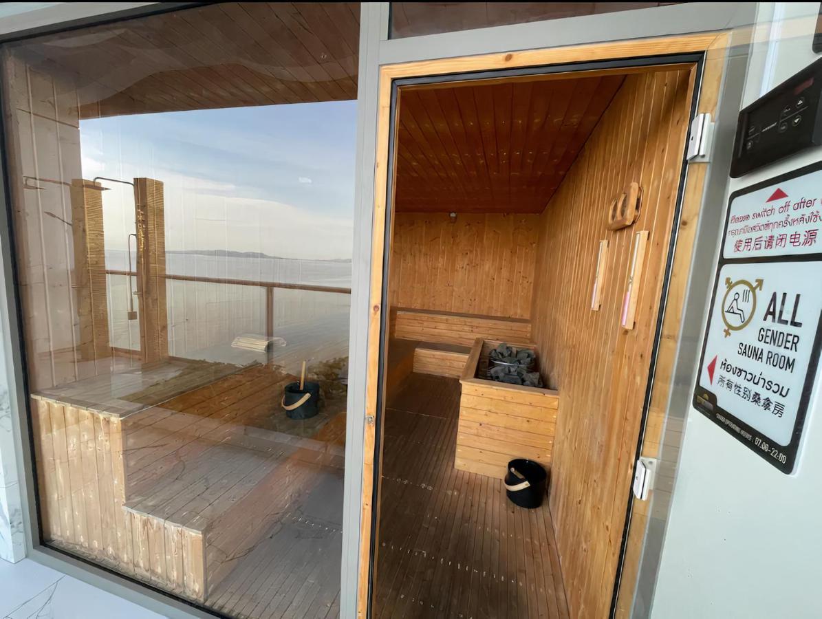 Luxury Sea View Room Beach Front Luxury Pantai Jomtien Luaran gambar